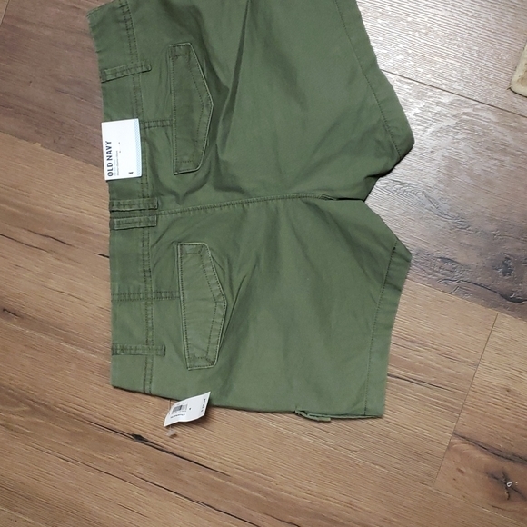👖OLD NAVY SHORTS 👖 - Picture 5 of 9